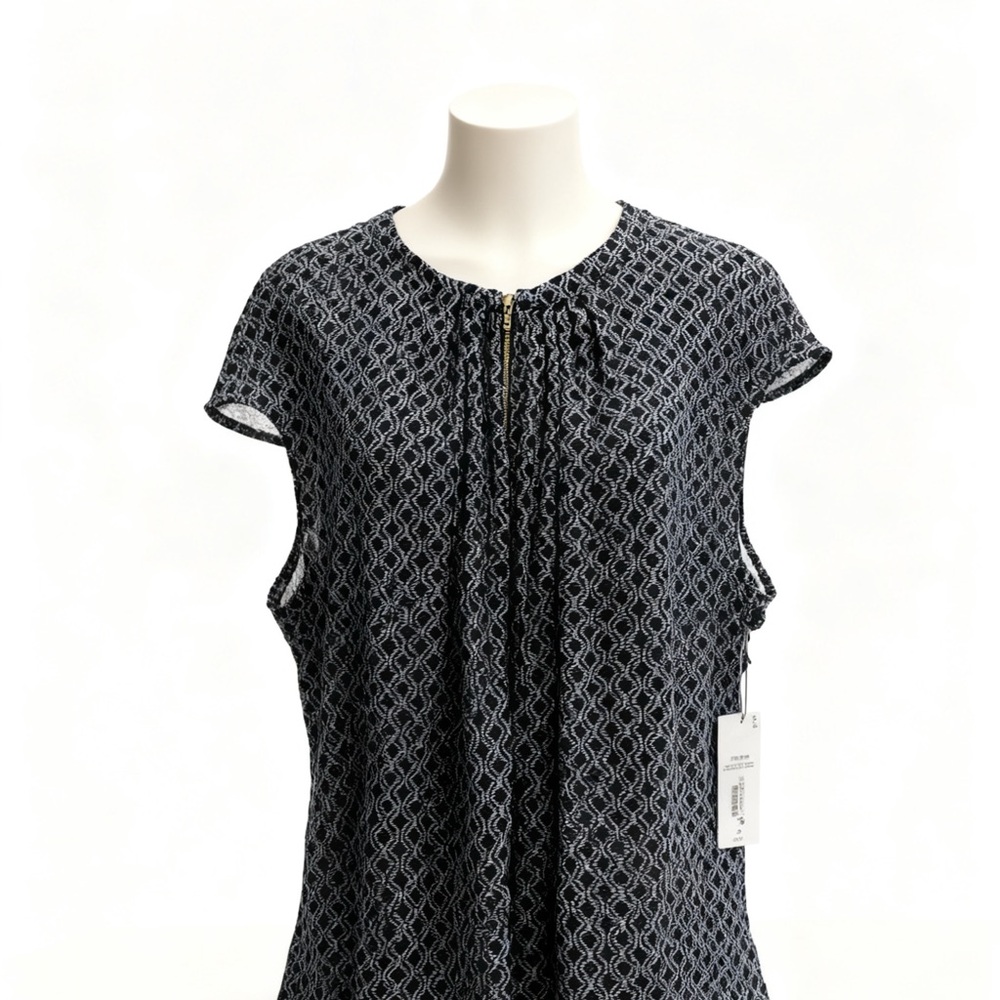 Liz Claiborne Navy & White Geometric Short Sleeve Blouse
